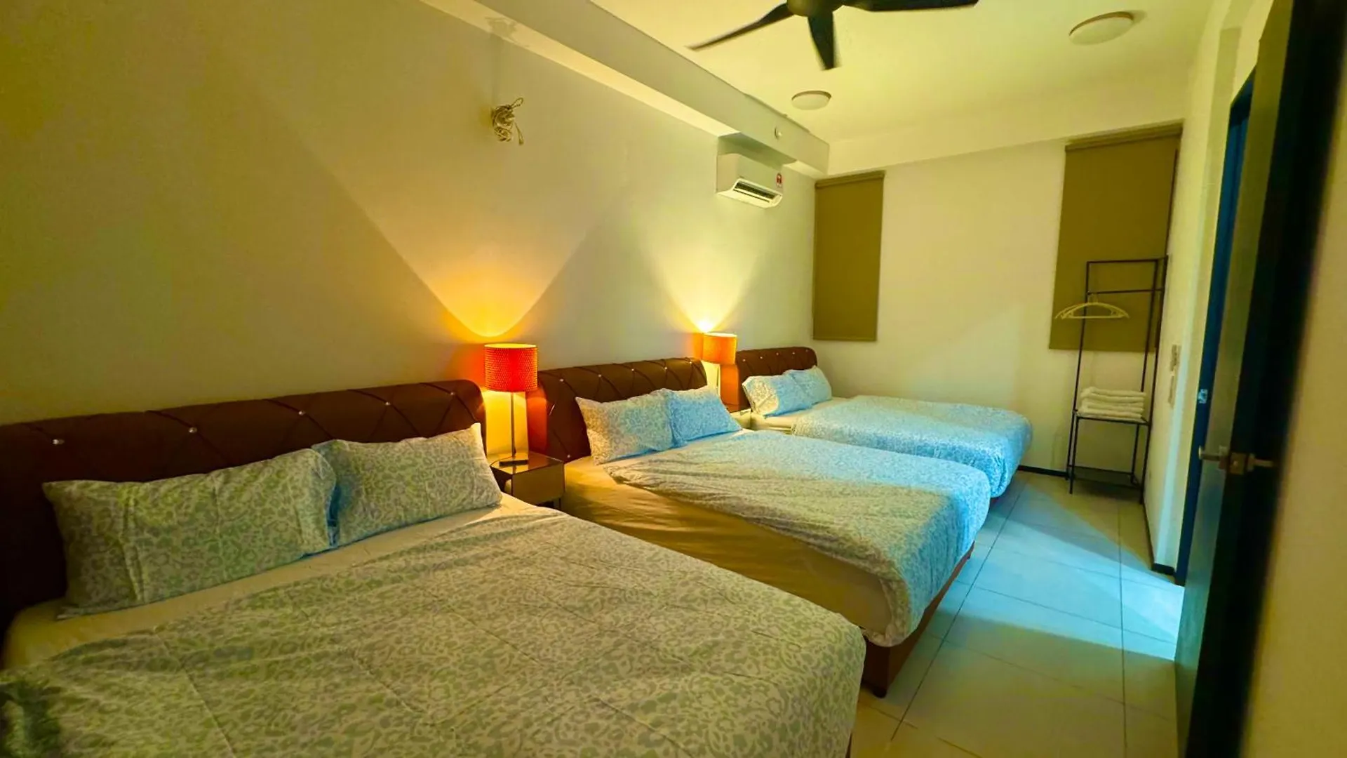 Appartement Modern 2Br Home 5 Queen Beds, Near Attractions Jelutong