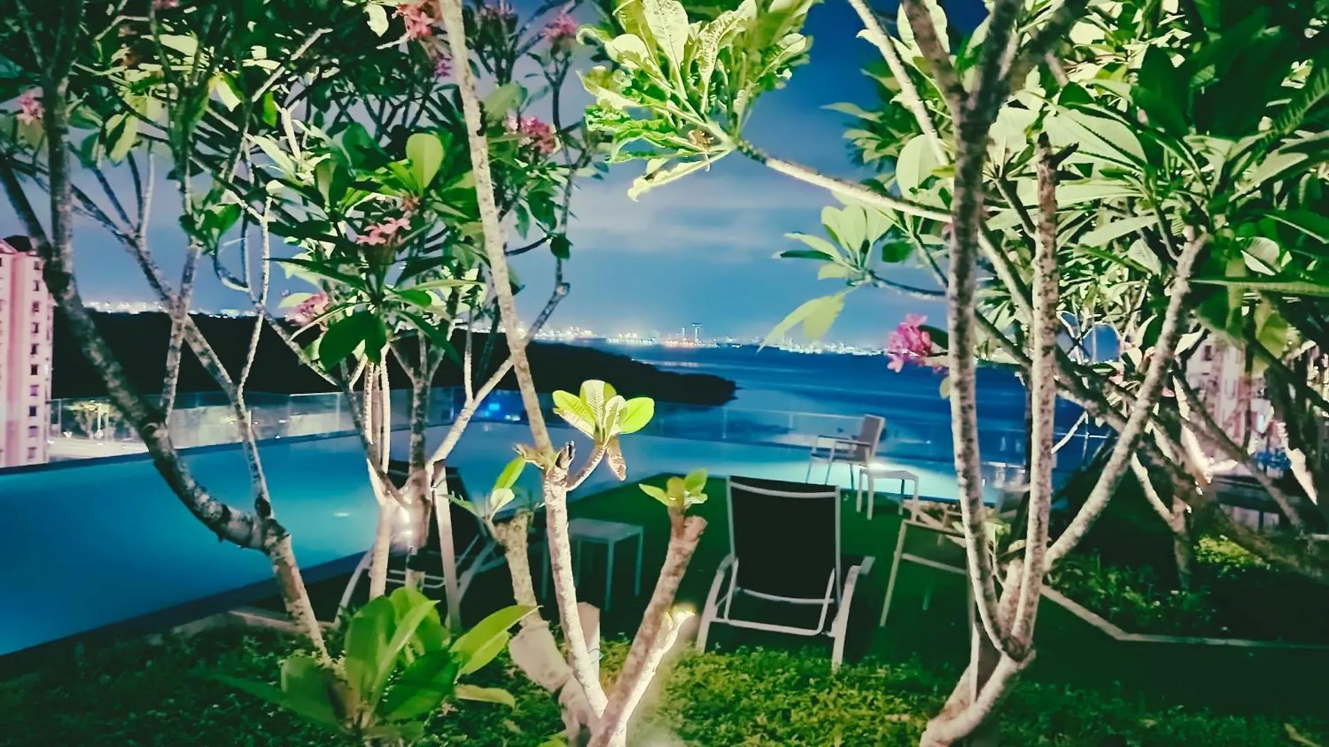 Modern 2Br Home 5 Queen Beds, Near Attractions Jelutong 0*,  Malaisie