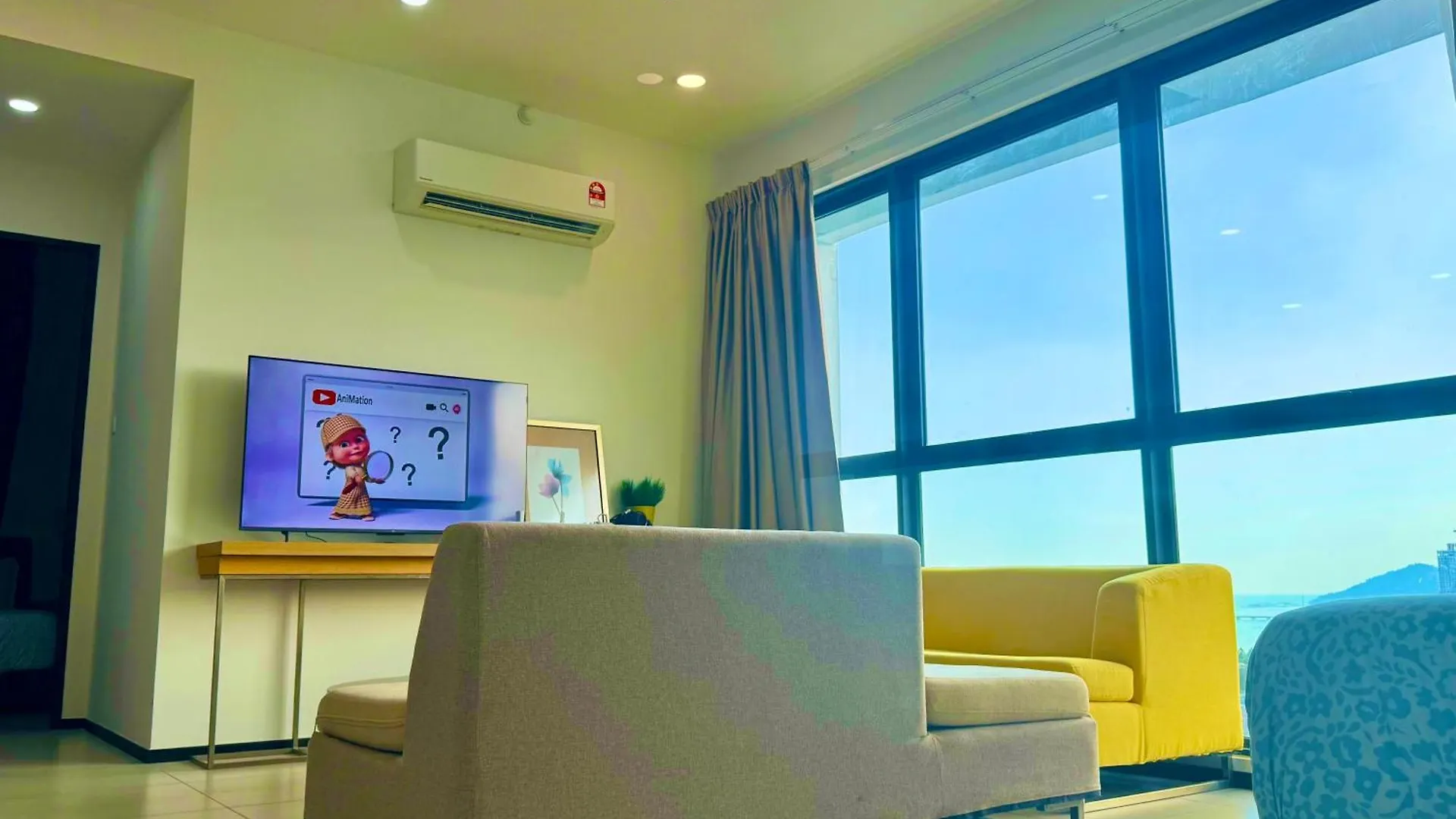 Modern 2Br Home 5 Queen Beds, Near Attractions Jelutong